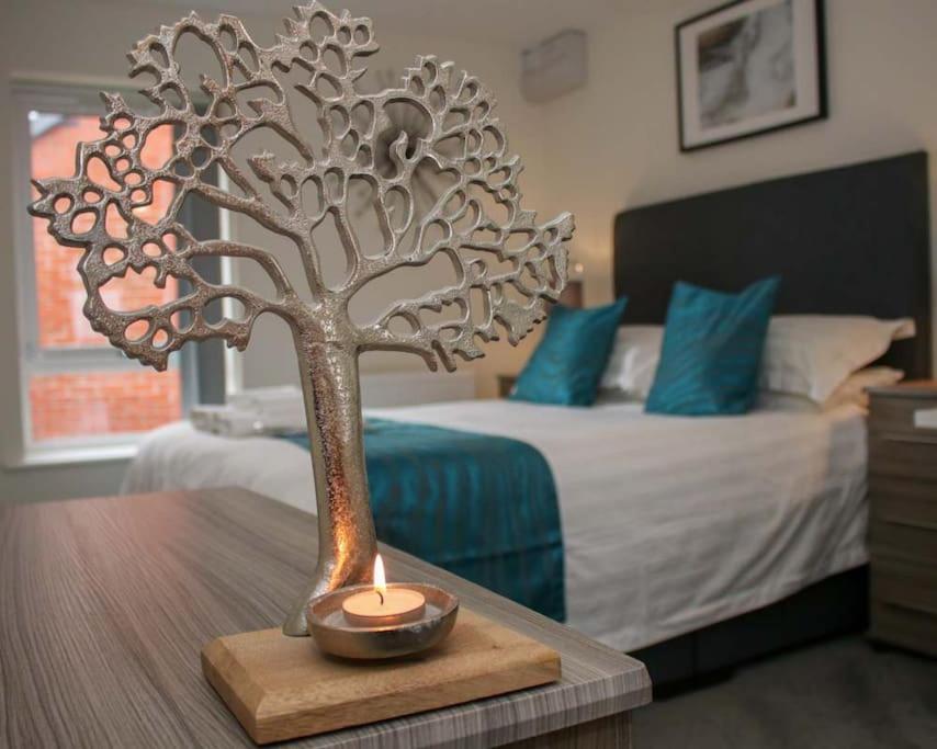 No25-Luxe Living Guest House- 2 Bed-Wifi-Free Parking-City- Beach Swansea Esterno foto